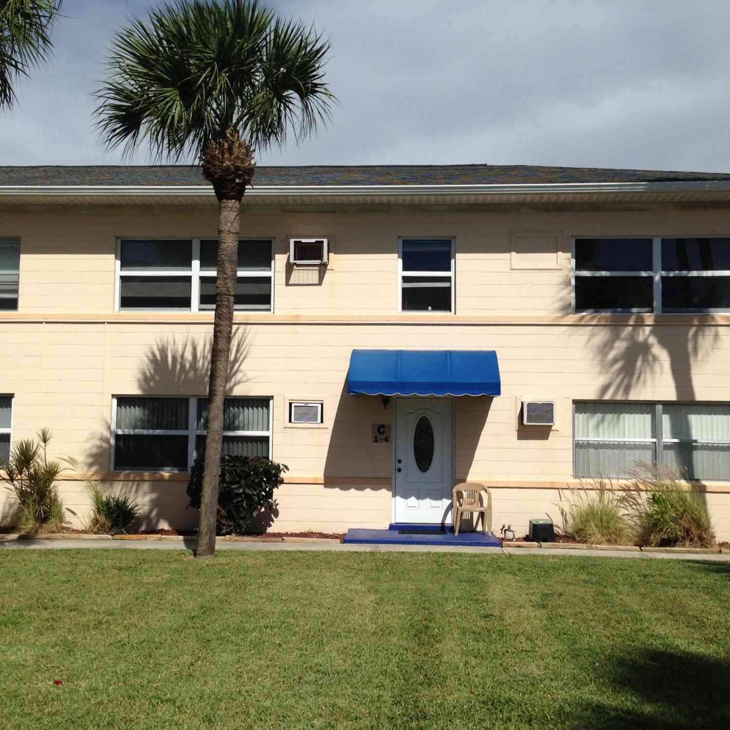Condo For Rent - 380 N Brevard Avenue #C1<br/> Cocoa Beach, FL 32931