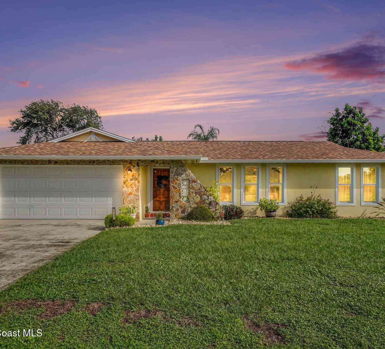 Homes For Sale - 2137 Greyfield Street<br/> Palm Bay, FL 32907