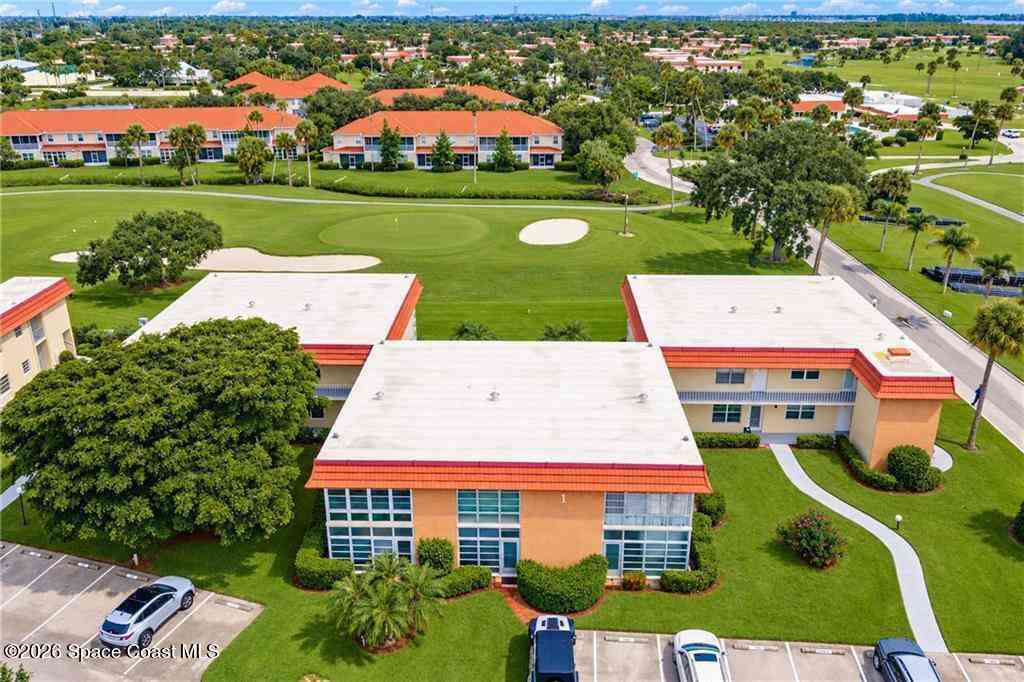 Condo For Sale - 1 Vista Palm Lane #207<br/> Vero Beach, FL 32962