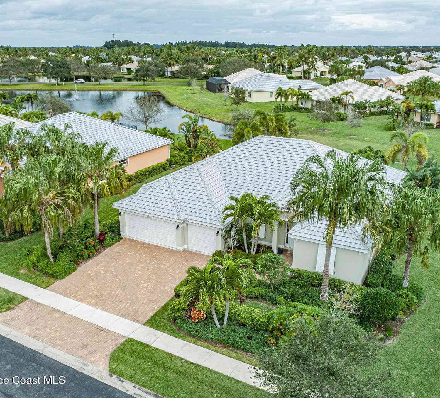 Homes For Sale - 6400 Montserrat Drive<br/> Indian River County, Vero Beach, FL 32967