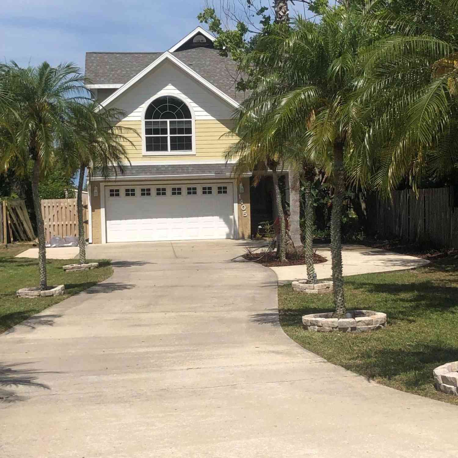 Homes For Rent - 1405 S Riverside Drive<br/> Edgewater, FL 32132