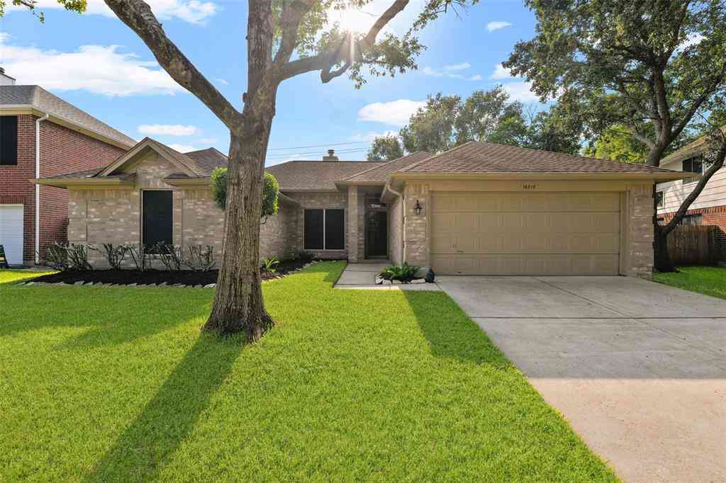 16010 Cedar Gully Drive For Rent, Friendswood, TX 77546 Home | ByOwner