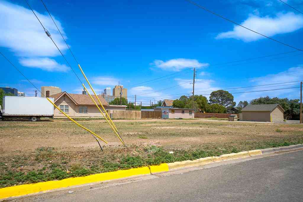 Vacant Land For Sale - 1011 W Illinois Ave<br/> Midland, TX 79701