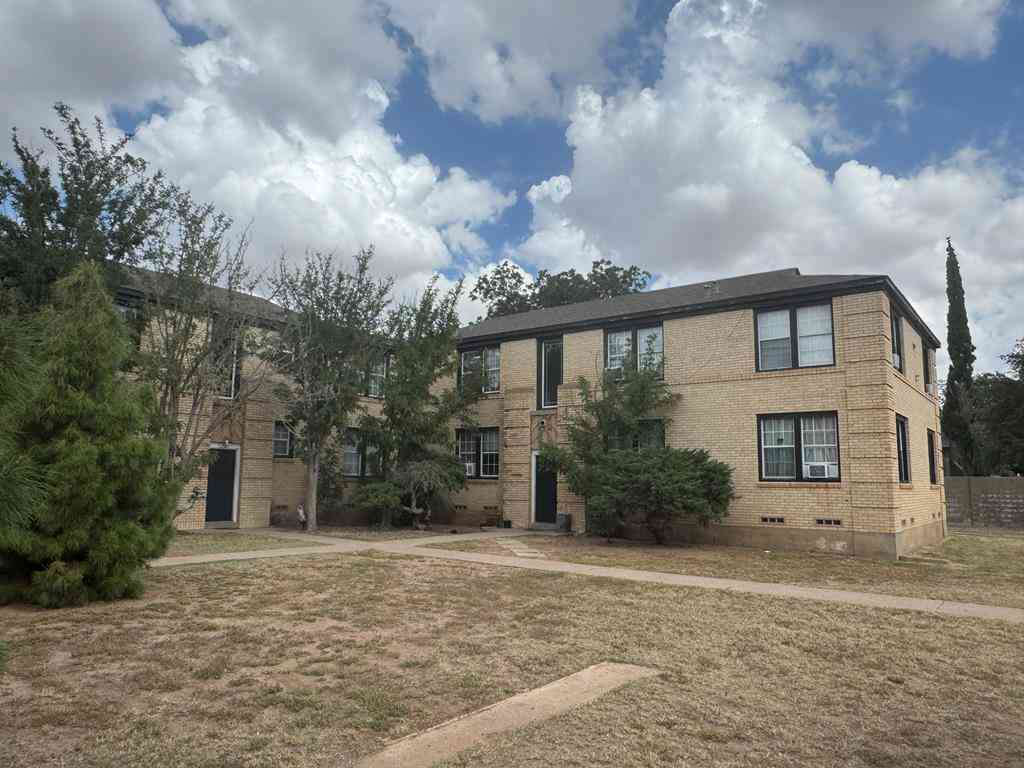 Condo For Rent - 1210 W Texas #15<br/> Midland, TX 79701