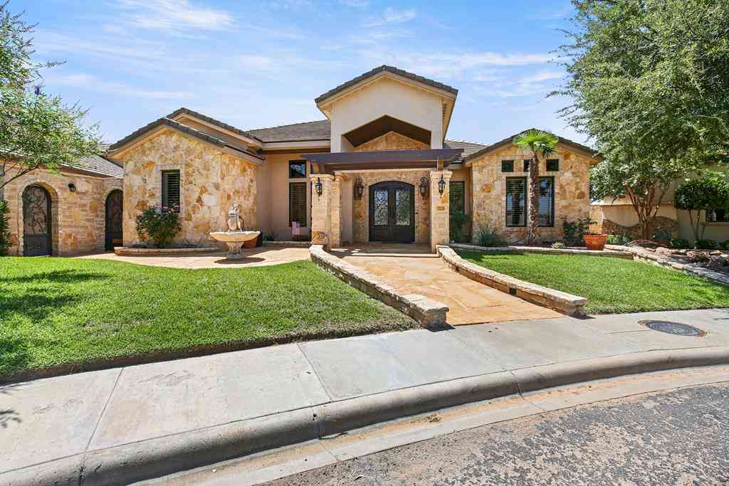 Homes For Sale - 118 The Villas<br/> Midland County, Odessa, TX 79765