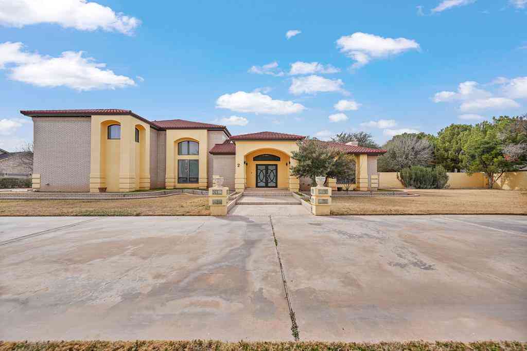 Homes For Sale - 2 Santa Fe Place<br/> Midland County, Odessa, TX 79765