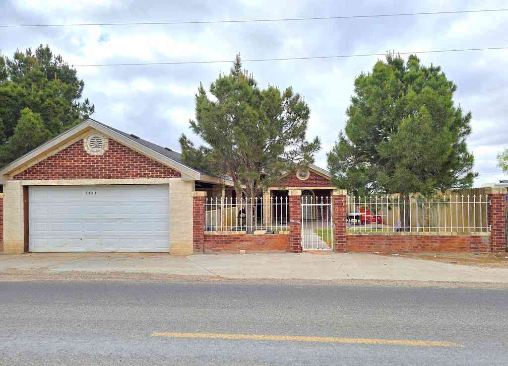 Homes For Sale - 1505 W County Rd 117<br/> Midland County, Midland, TX 79706