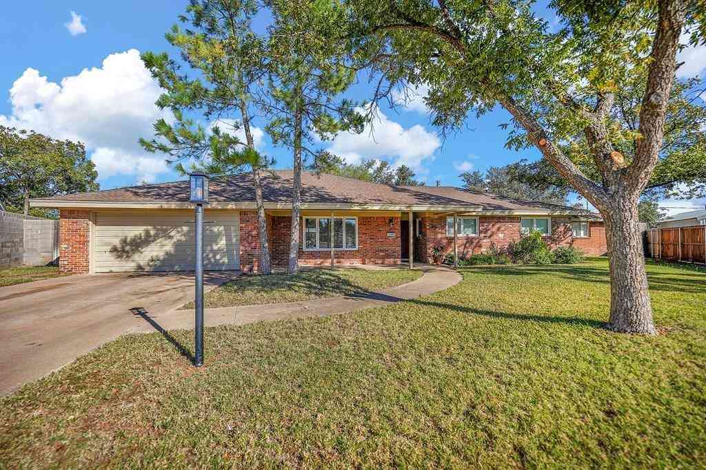 Homes For Sale - 806 Stanolind Ave<br/> Midland County, Midland, TX 79705