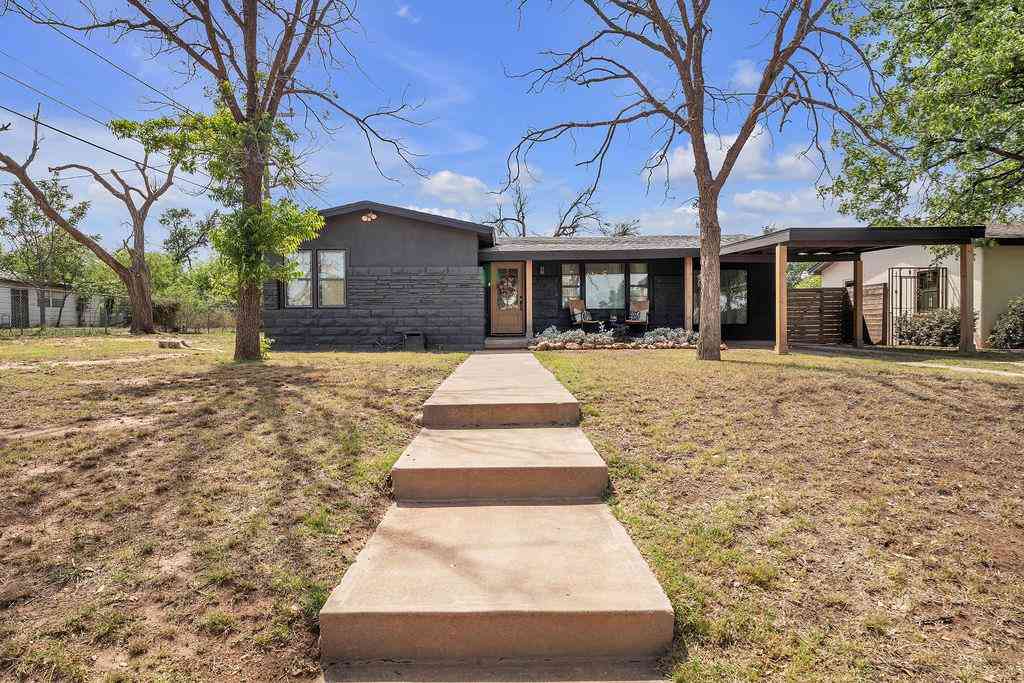 Homes For Sale - 1502 Pennsylvania Ave<br/> Howard County, Big Spring, TX 79720