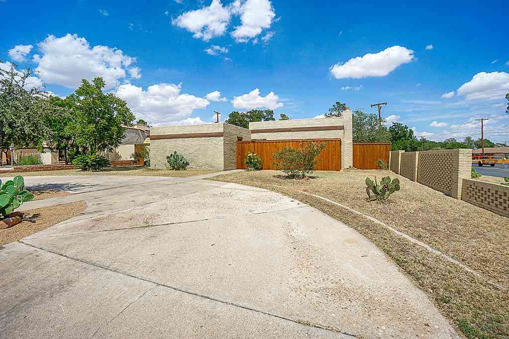 Homes For Sale - 1700 Ward St<br/> Midland County, Midland, TX 79705