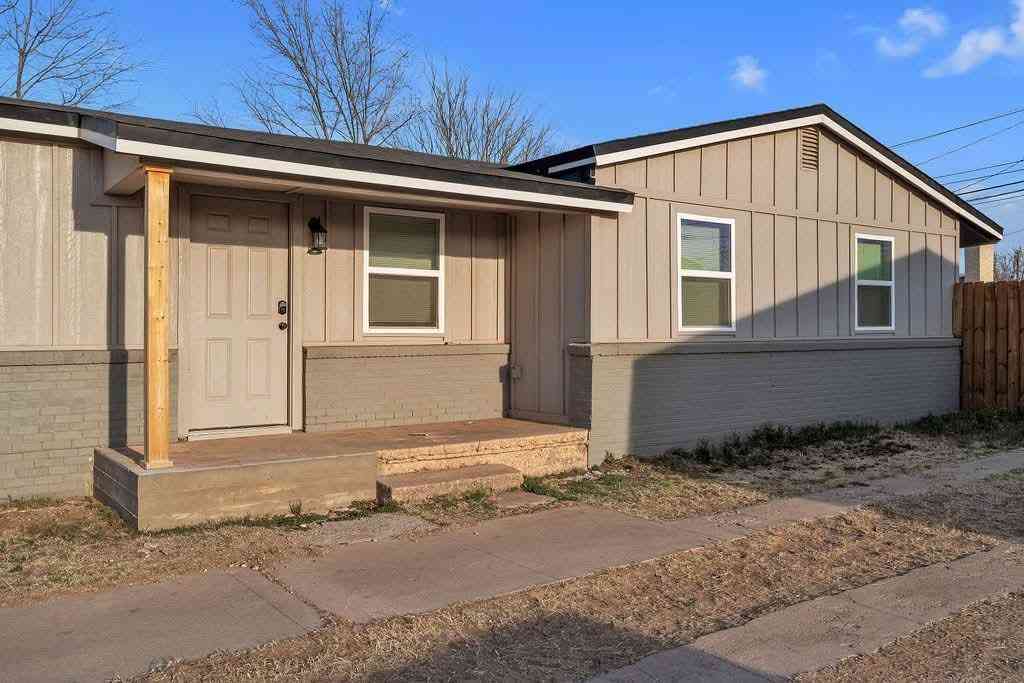 Homes For Sale - 1516 Wood St<br/> Howard County, Big Spring, TX 79720