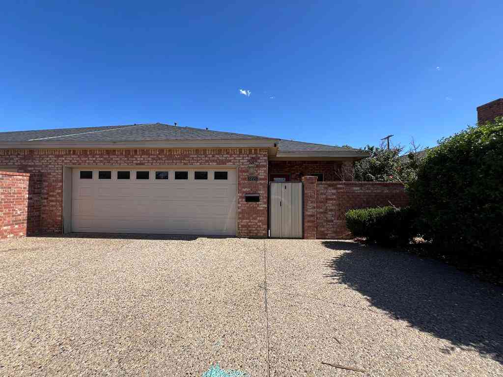 Homes For Sale - 3221 Golf Course Rd W<br/> Midland County, Midland, TX 79701