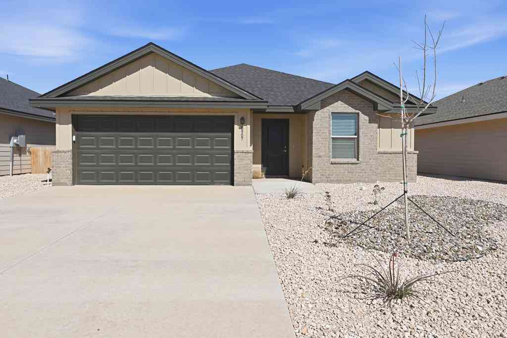 Homes For Rent - 8507 E County Rd 110<br/> Midland, TX 79706