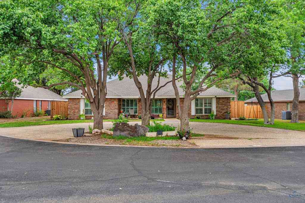 Homes For Sale - 5 Wallbrook Trail<br/> Odessa, TX 79762