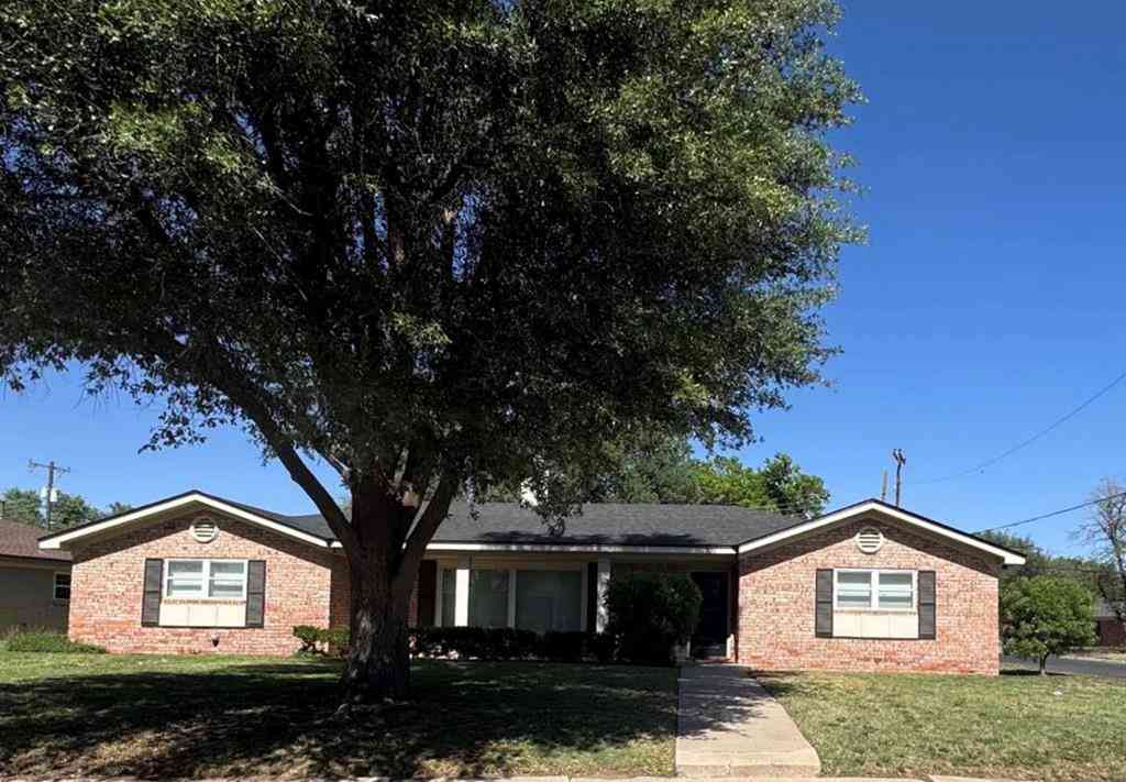 Homes For Rent - 3300 Durant Dr<br/> Midland, TX 79705