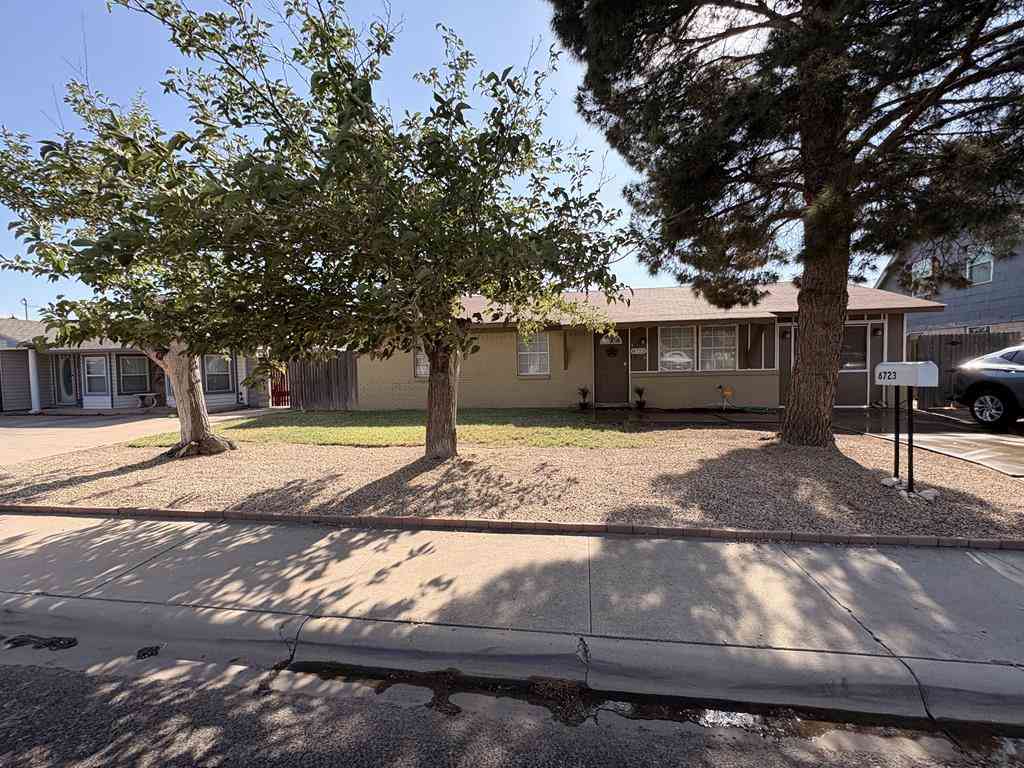 Homes For Sale - 8723 Lamar Ave<br/> Odessa, TX 79765