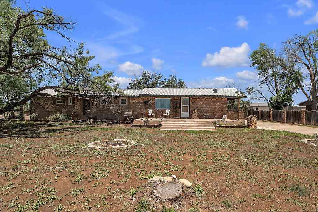 Homes For Sale - 5807 Walter Rd<br/> Howard County, Big Spring, TX 79720