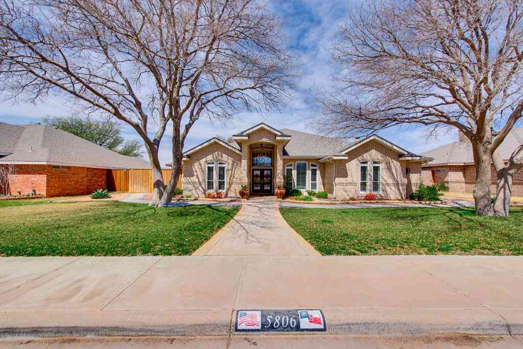 Homes For Sale - 5806 Devlin Place<br/> Midland, TX 79707