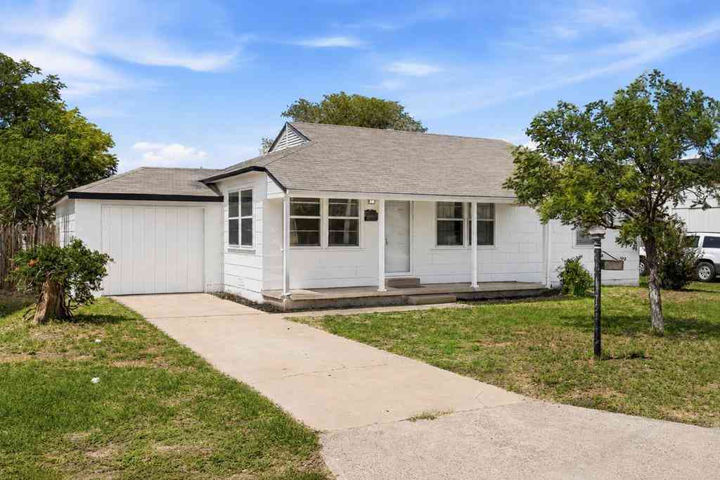 Homes For Sale - 3120 W Illinois Ave<br/> Midland, TX 79701