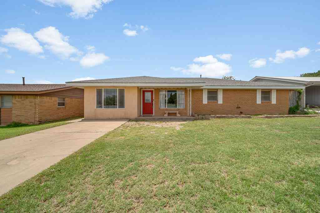 Homes For Sale - 2902 Cactus Dr<br/> Big Spring, TX 79720
