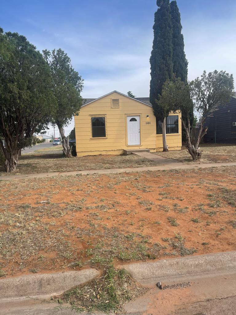 Homes For Rent - 1101 W Kentucky Ave<br/> Midland, TX 79701