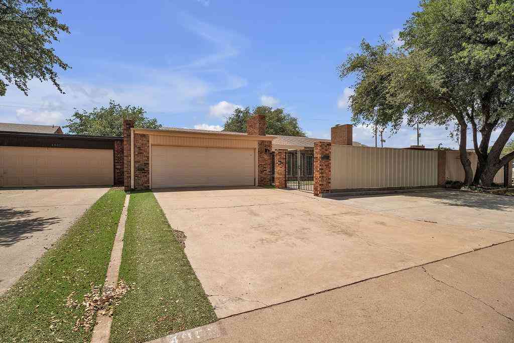 Homes For Sale - 4009 Lakeside Dr<br/> Odessa, TX 79762