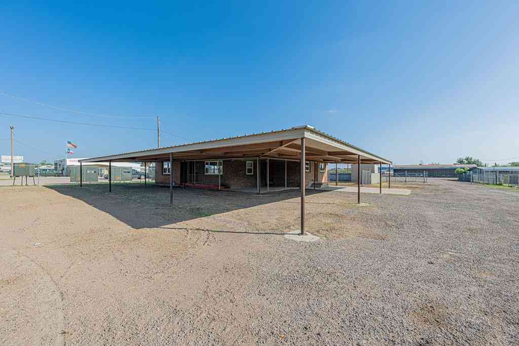 Homes For Sale - 1405 Garden City Hwy<br/> Midland, TX 79701