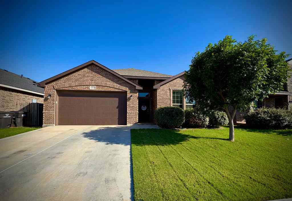 Homes For Sale - 1702 Pavilion Pkwy<br/> Midland, TX 79705