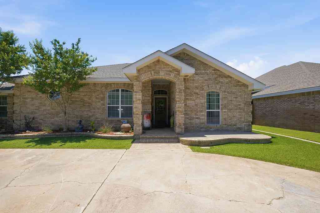 Homes For Sale - 6005 Nottingham Lane<br/> Midland, TX 79707
