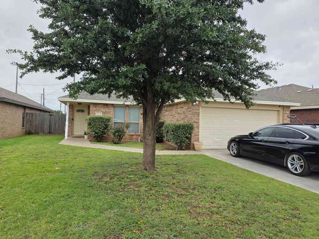 Homes For Rent - 5002 Blue Haven<br/> Midland, TX 79703