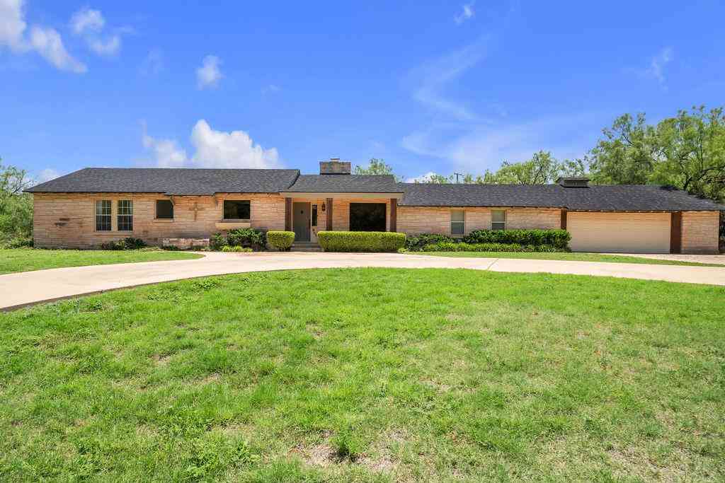 Homes For Sale - 901 Mountain Park Dr<br/> Big Spring, TX 79720