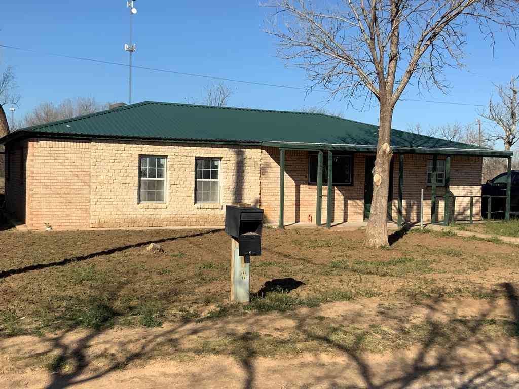 Homes For Sale - 902 Moore Rd<br/> Big Spring, TX 79720