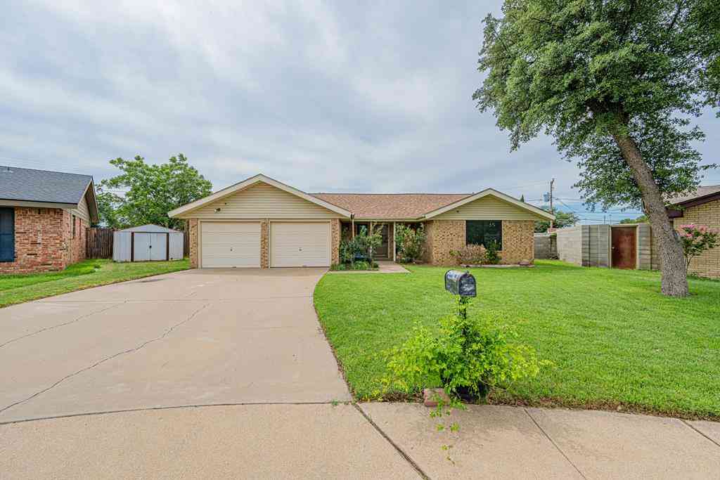Homes For Sale - 14 Liberty Place<br/> Odessa, TX 79762