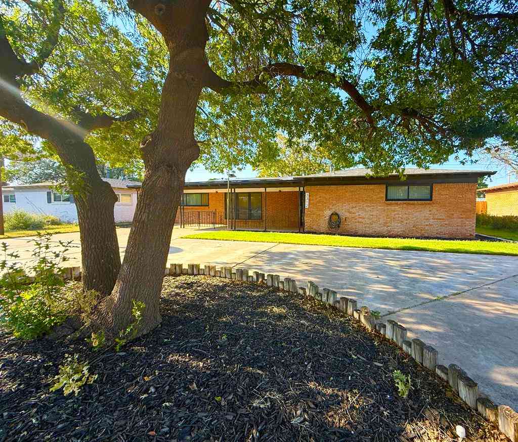 Homes For Rent - 3312 W Kansas Ave<br/> Midland, TX 79703