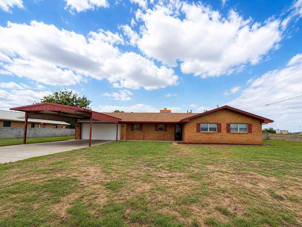 Homes For Sale - 10 Chapman Rd<br/> Big Spring, TX 79720
