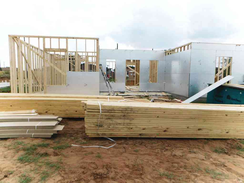 Homes For Sale - 308 S Carver<br/> Midland, TX 79701