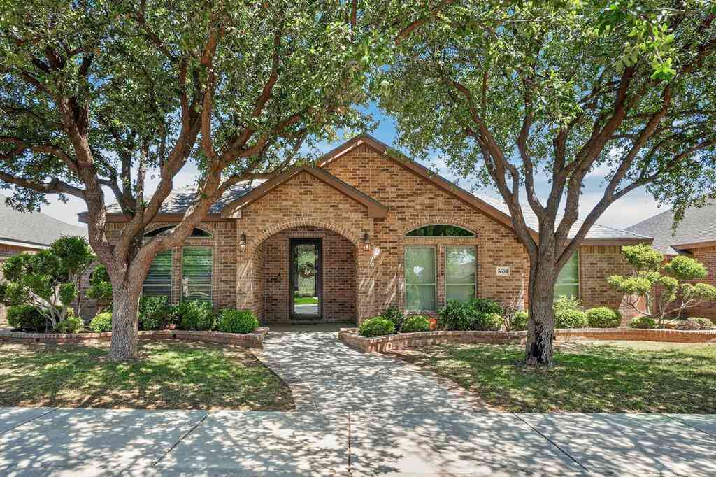 Homes For Sale - 5604 Carmel Court<br/> Midland, TX 79707