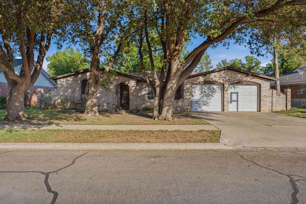 Homes For Sale - 3215 Camarie Ave<br/> Midland County, Midland, TX 79705