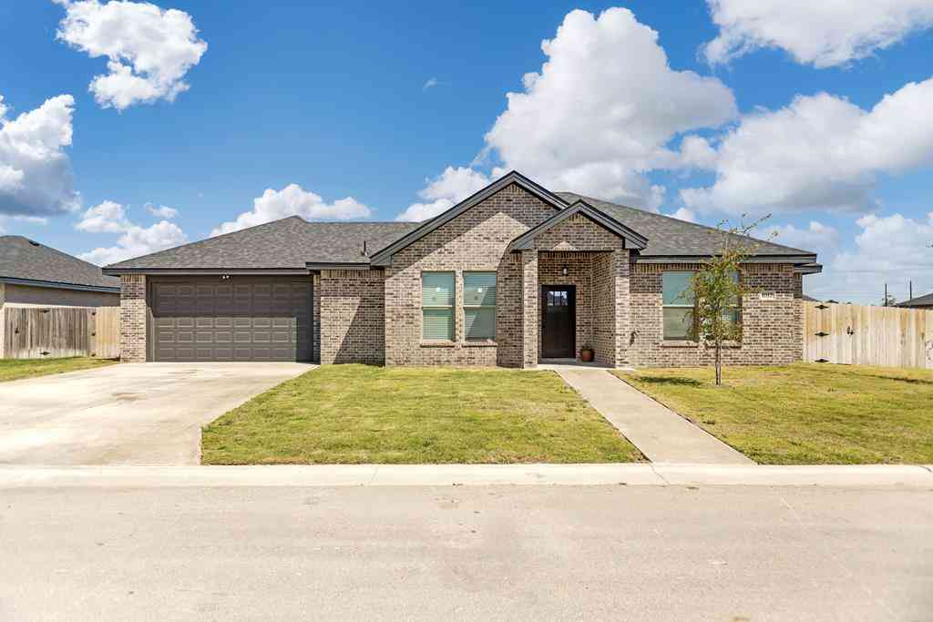 Homes For Sale - 1017 Bromegrass St<br/> Midland, TX 79706