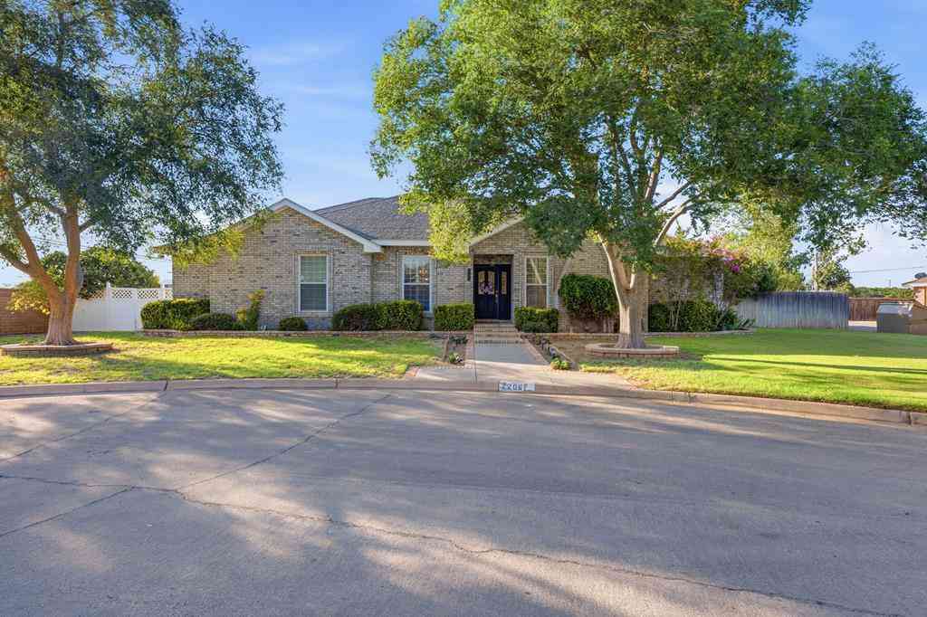 Homes For Sale - 2206 Stratford Court<br/> Midland County, Midland, TX 79705
