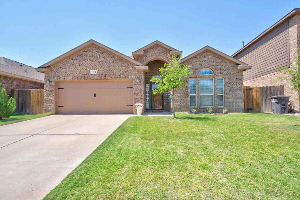 Homes For Sale - 1201 Cerrillos Ave<br/> Midland, TX 79705