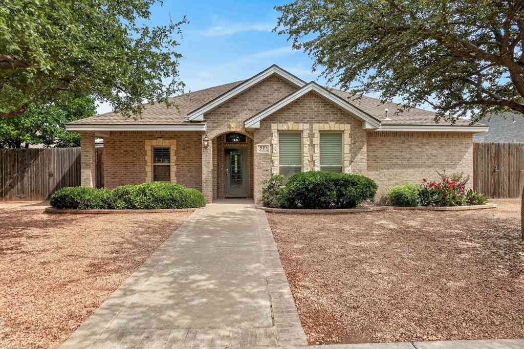 Homes For Sale - 810 Trinidad Place<br/> Midland, TX 79705