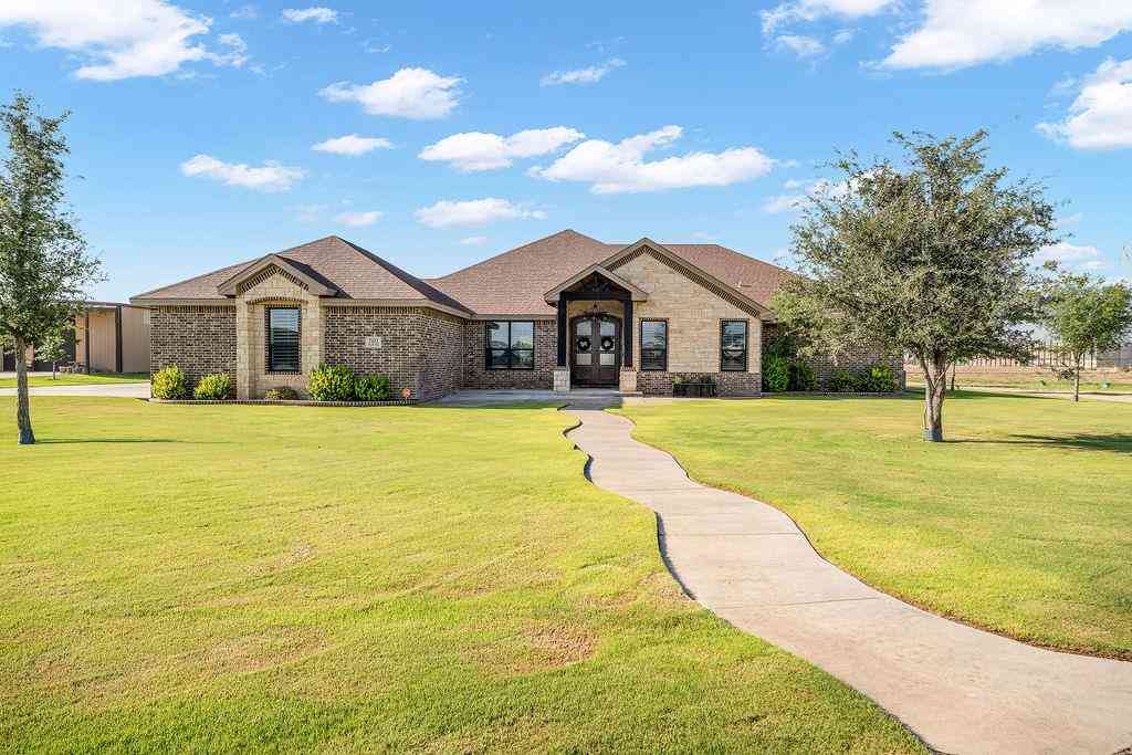 Homes For Sale - 7102 E County Rd 114<br/> Midland, TX 79706