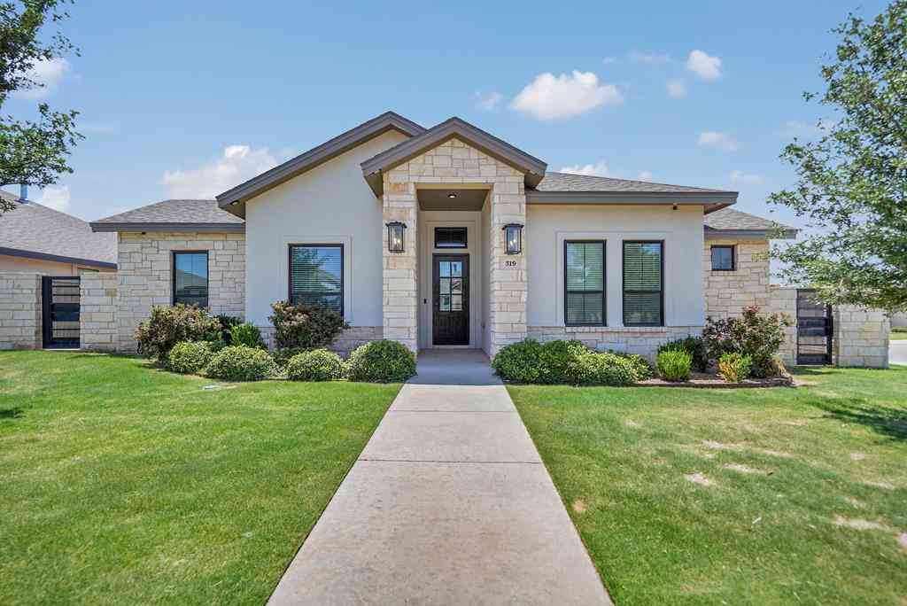 Homes For Sale - 319 Peregrine Hill Circle<br/> Midland County, Midland, TX 79707