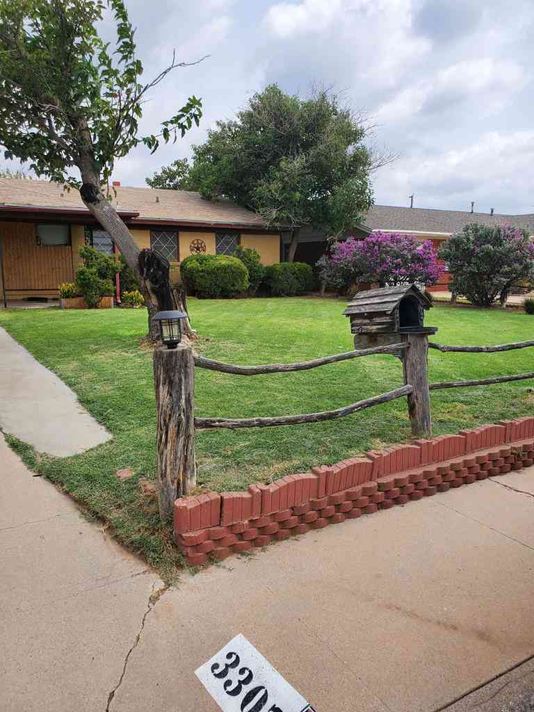 Homes For Sale - 3307 Cornell Ave<br/> Howard County, Big Spring, TX 79720