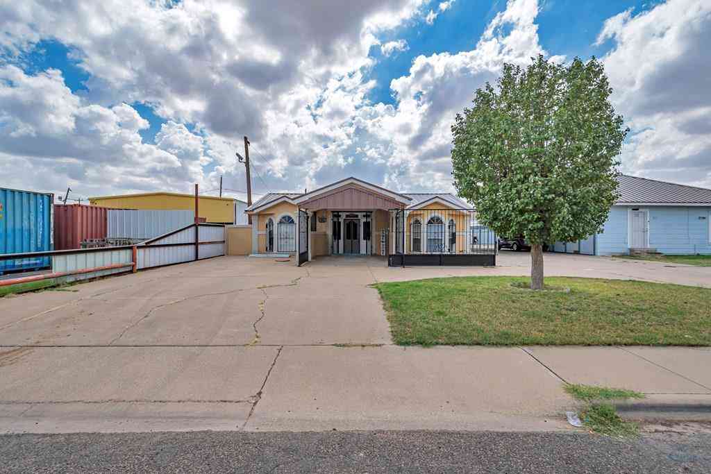 Homes For Sale - 2005 W 9th St<br/> Ector County, Odessa, TX 79763