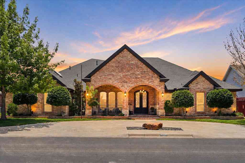Homes For Sale - 6313 Haywood Ave<br/> Midland, TX 79707