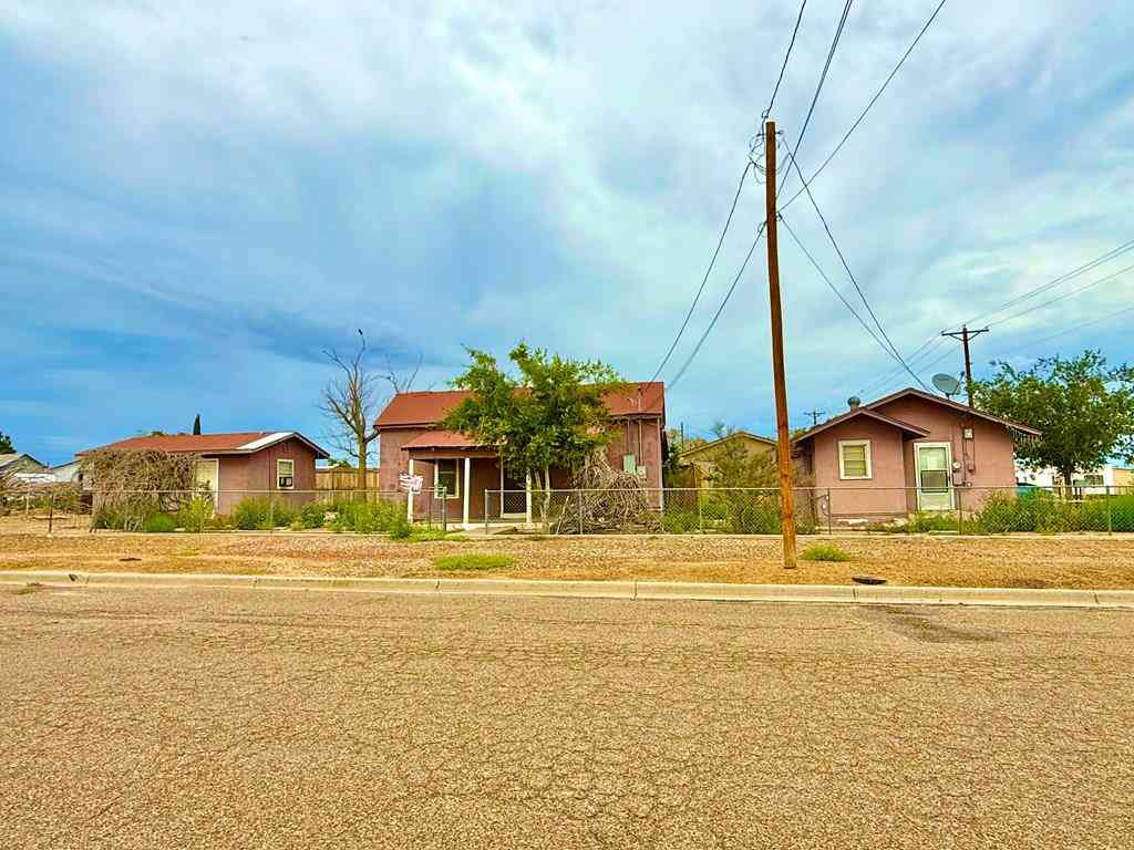Multifamily For Sale - 402 W Division St<br/> Fort Stockton, TX 79735