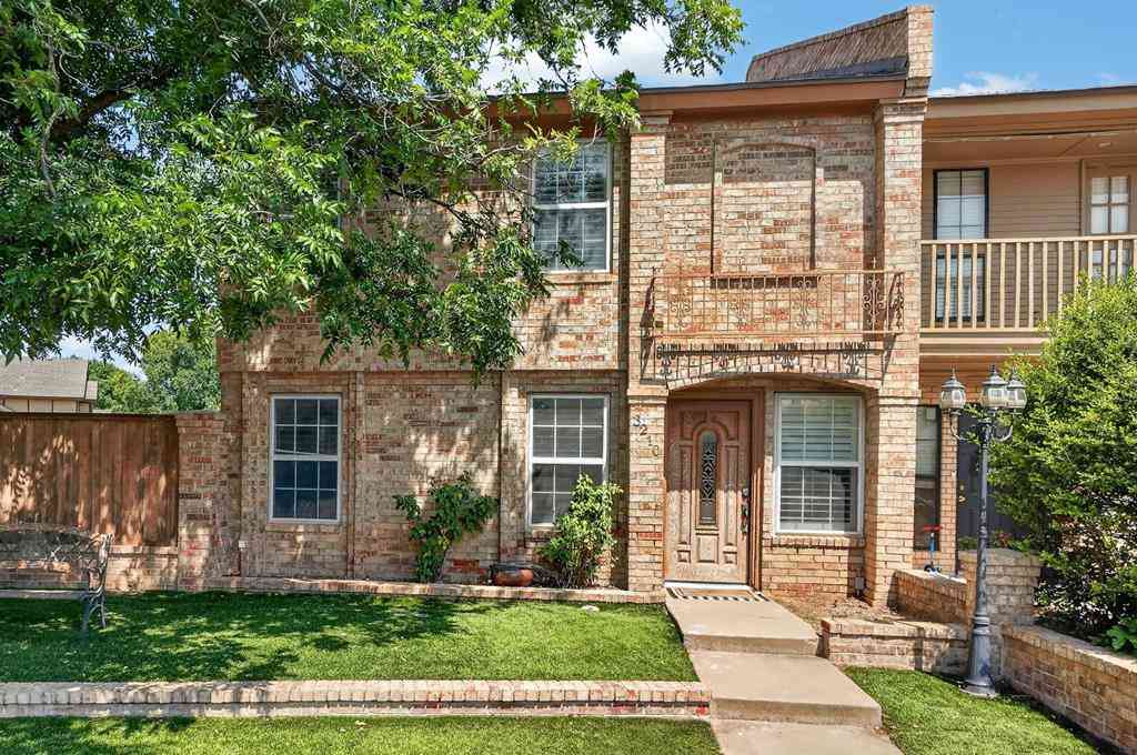 Homes For Sale - 3210 Dentcrest Dr<br/> Midland, TX 79707