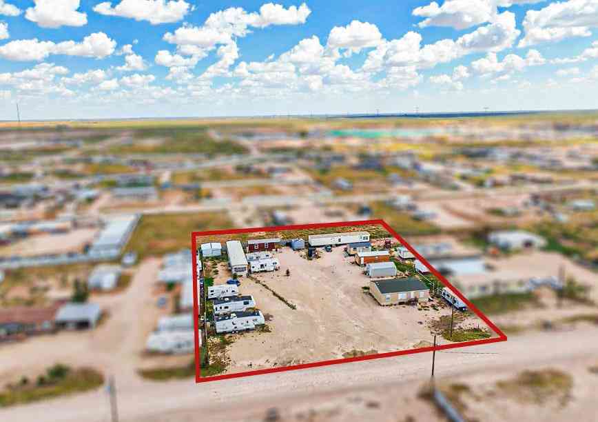 Homes For Sale - 3412 E County Rd 170<br/> Midland, TX 79706